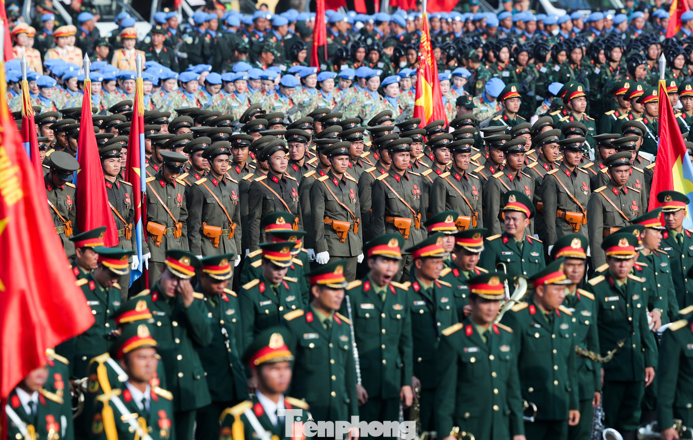 Tham gia tổng hợp luyện gồm 38 khối, trong đó Quân đội, lực lượng dân quân 25 khối, lực lượng Công an 13 khối.