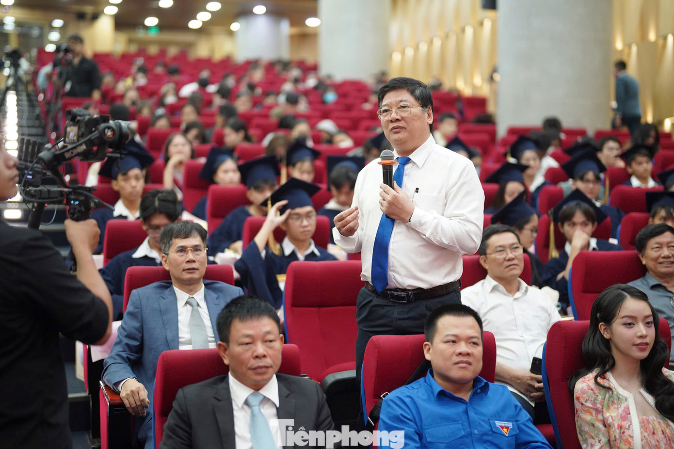 Tiến sĩ Trần Đình Lý - Phó hiệu trưởng Đại học Nông Lâm TPHCM - cho biết đã tham dự chương trình Nâng bước Thủ khoa của Báo Tiền Phong được 8 năm. Đây là chương trình rất nhân văn và nhiều ý nghĩa.