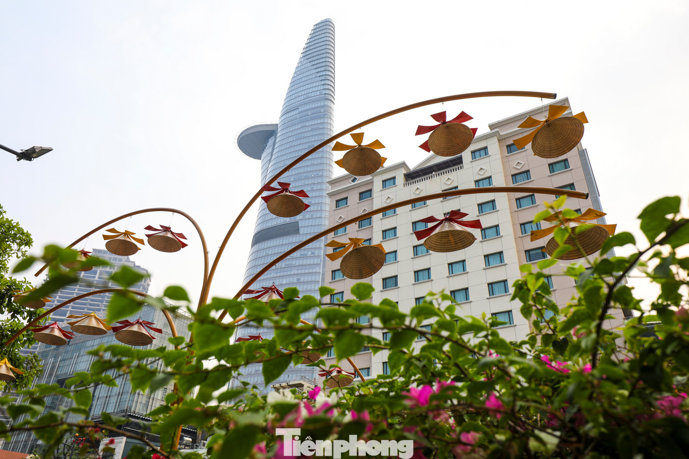 Đường hoa Nguyễn Huệ Tết Ất Tỵ 2025 mở cửa phục vụ nhu cầu du xuân, thưởng ngoạn của người dân thành phố và du khách từ 19 giờ ngày 27/1 (28 tết) đến 21 giờ ngày 2/2 (mùng 5 tết).