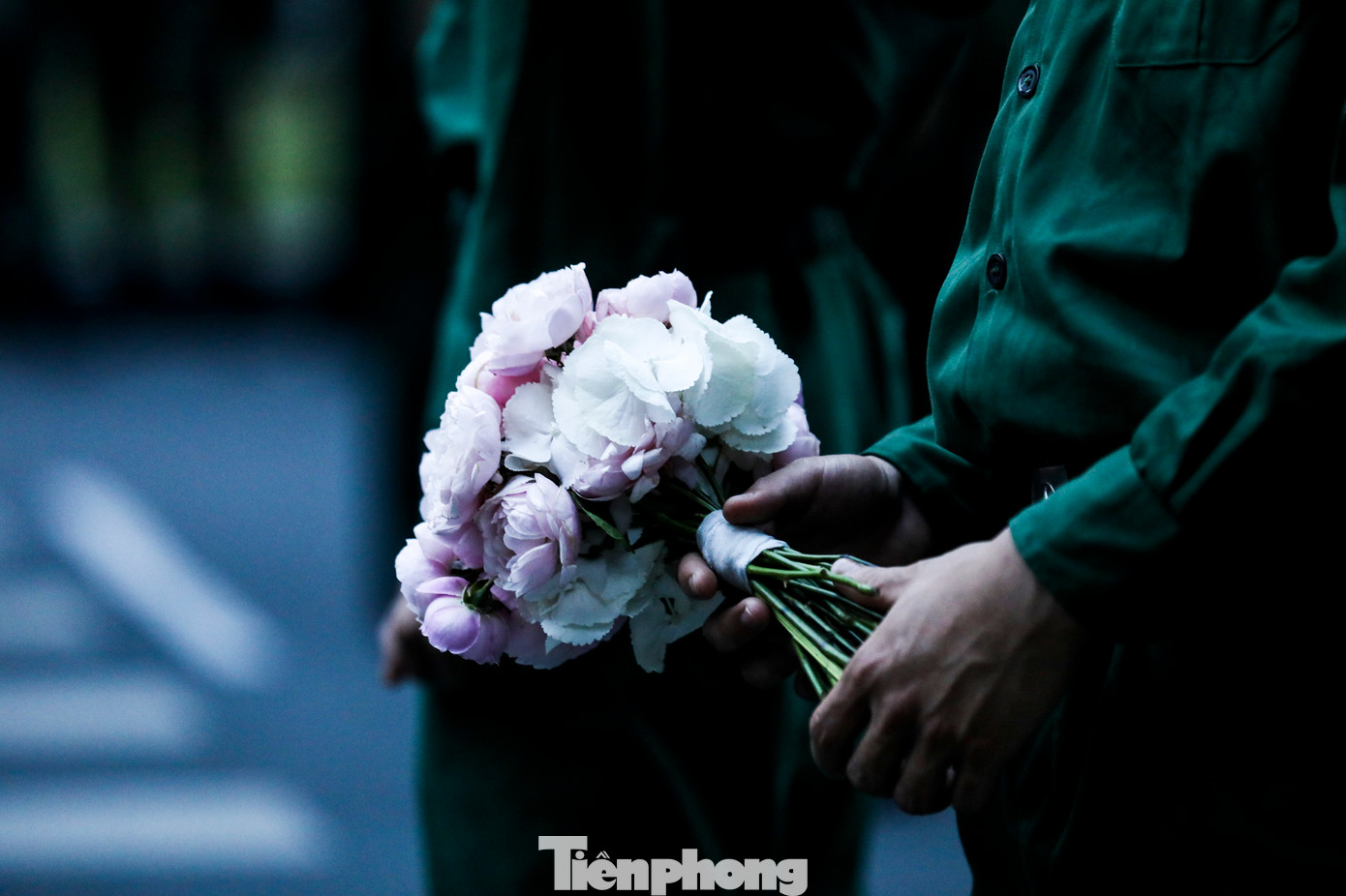 Không khí háo hức và đầy tự hào.