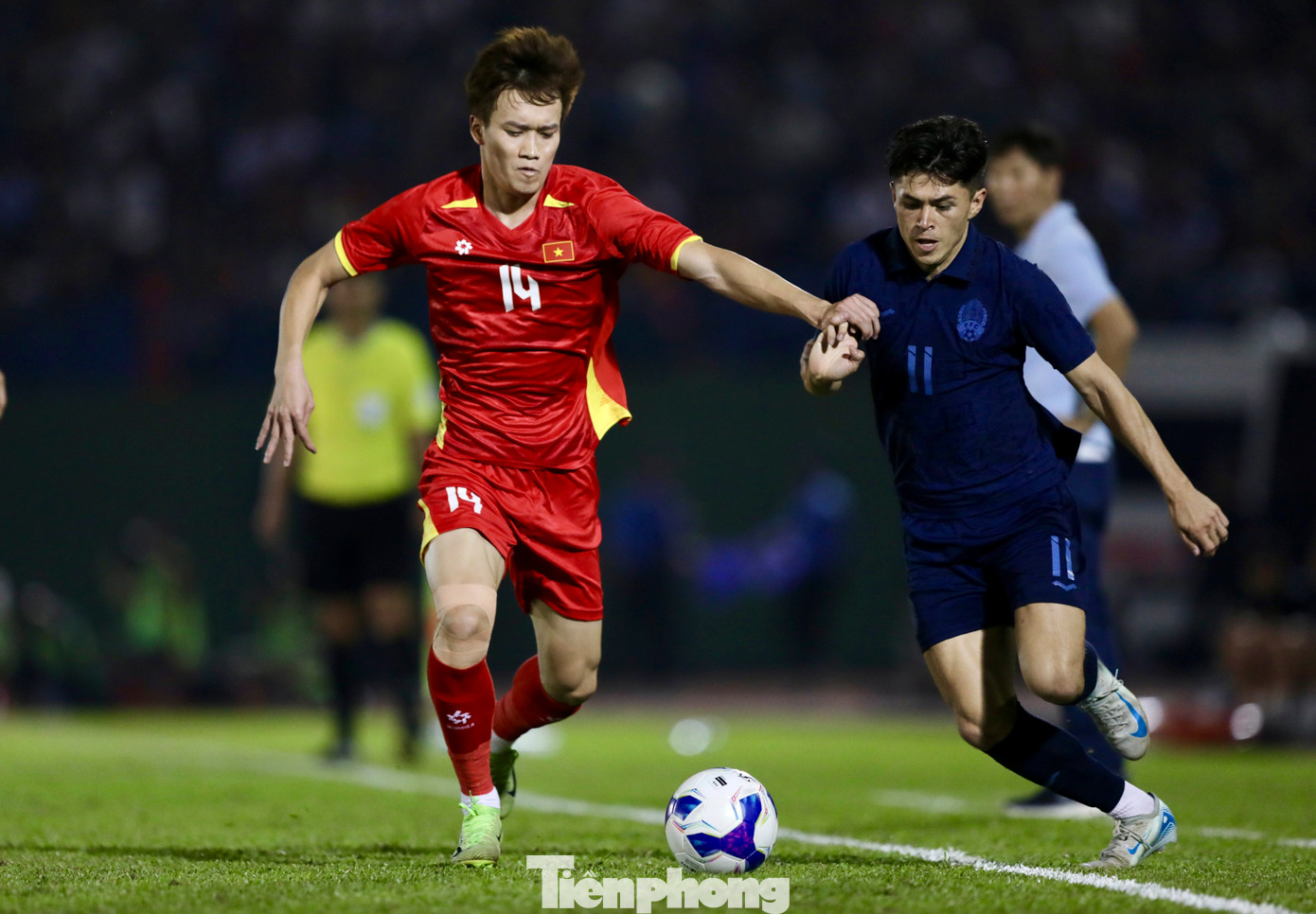 Trận giao hữu này với đội tuyển Việt Nam được đánh giá là một trận đấu mang nhiều ý nghĩa, vì đây là cơ hội để huấn luyện viên Kim Sang Sik sẽ có cơ hội thử nghiệm những những cầu thủ mới lên tập trung đội tuyển và có thể triển khai hiệu quả được những đấu pháp mới mà toàn đội đã rèn trong thời gian vừa qua.