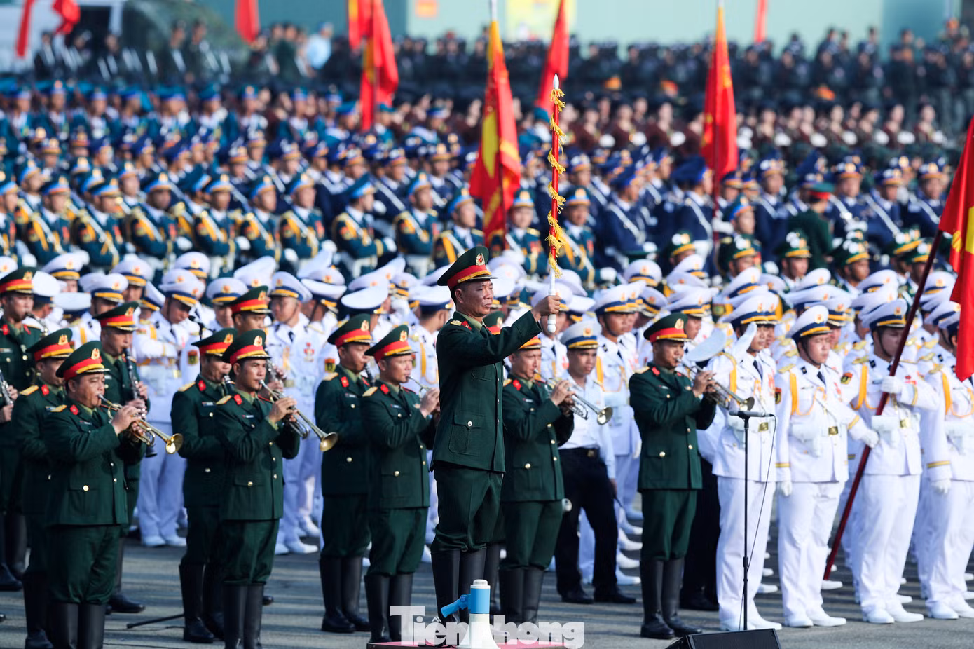 Trong những ngày tới, buổi tổng hợp luyện, sơ và tổng duyệt sẽ tiếp tục được tổ chức tại TPHCM để hoàn thiện các khâu cuối cùng, hướng tới lễ diễu binh, diễu hành chính thức diễn ra vào ngày 30/4.
