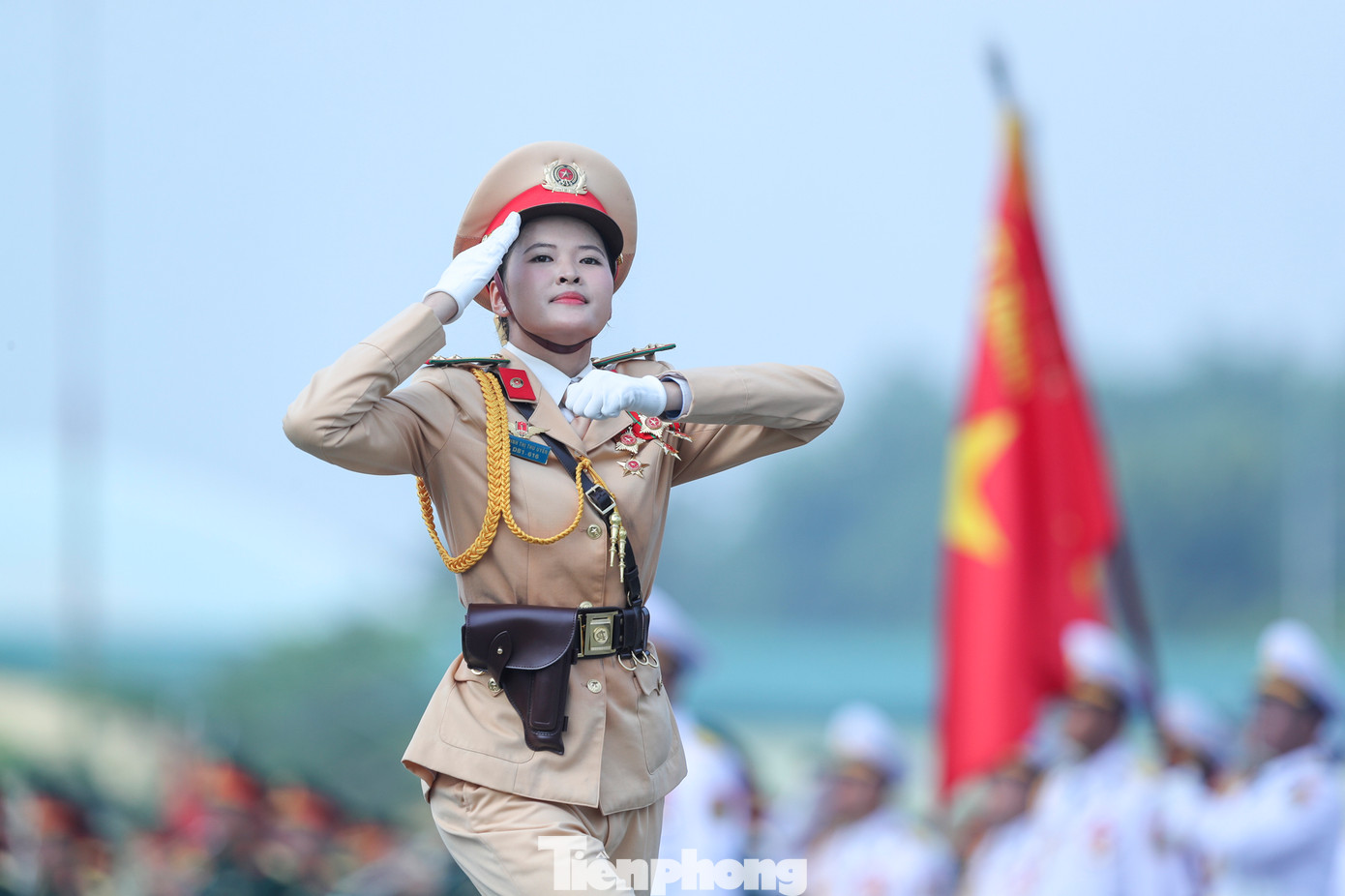 Khối Nữ Sĩ quan Cảnh sát giao thông.