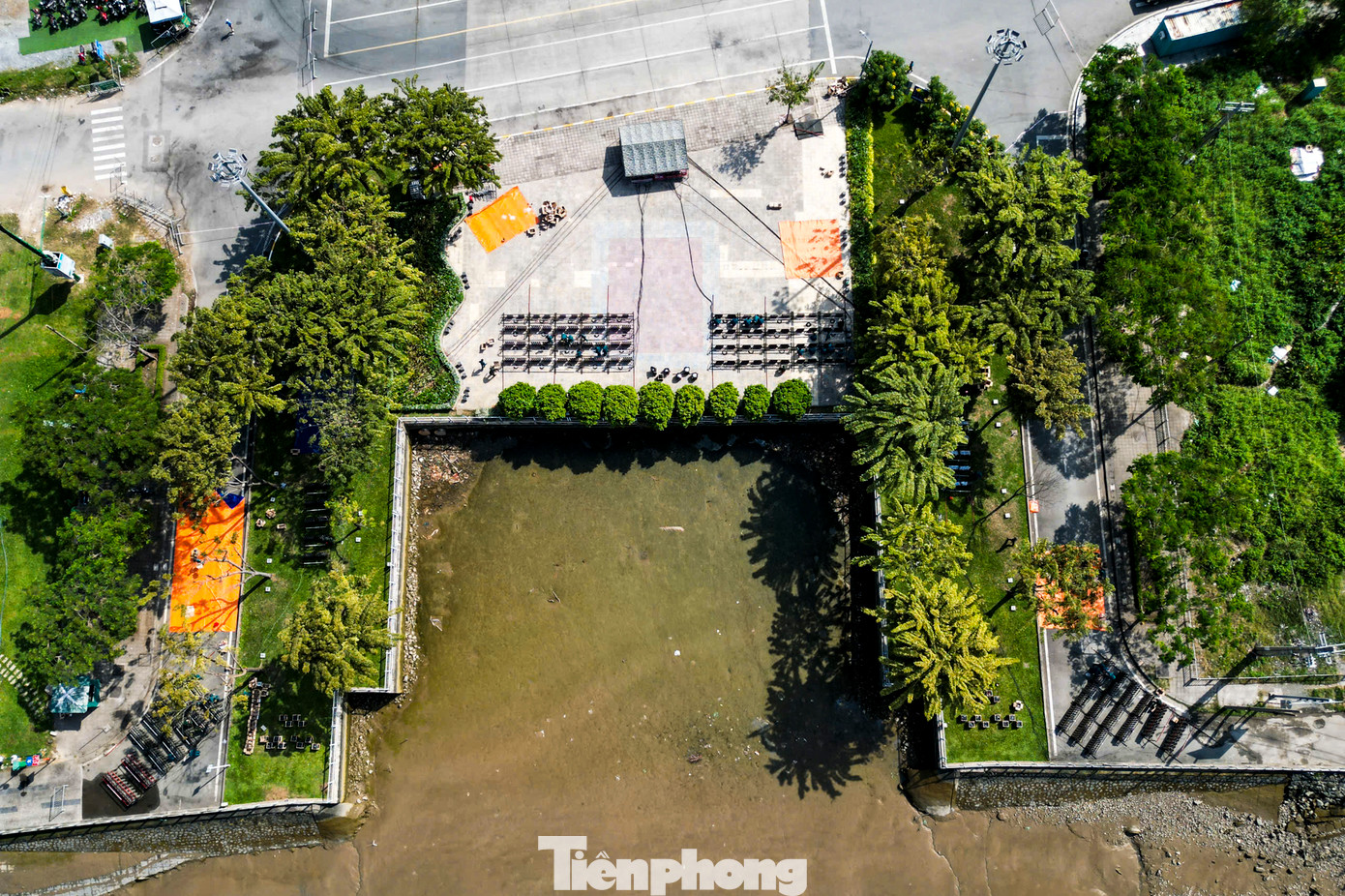 Pháo hoa sẽ được bắn từ 0 giờ đến 0 giờ 15 ngày 29/1/2025. Pháo hoa sẽ được bắn từ 0 giờ đến 0 giờ 15 ngày 29/1/2025.