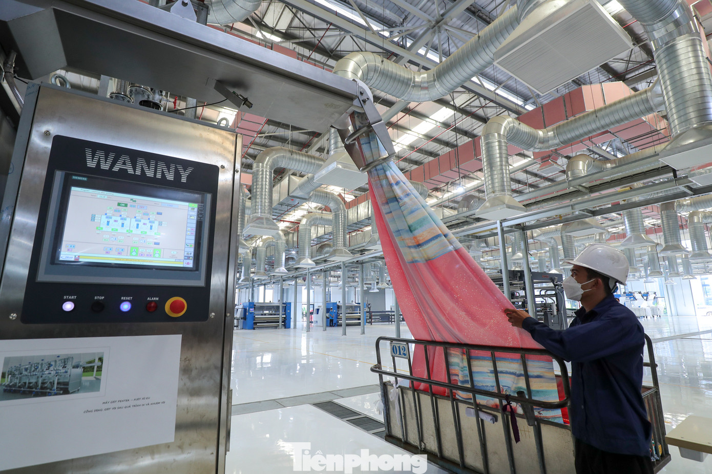 Để thực hiện chiến lược phát triển của Tập đoàn Thái Tuấn, qua quá trình nghiên cứu và tìm hiểu, tỉnh Long An được lựa chọn với vị trí địa lý thuận lợi trong việc đầu tư sản xuất kinh doanh, hạ tầng kết nối giao thông thuận tiện.