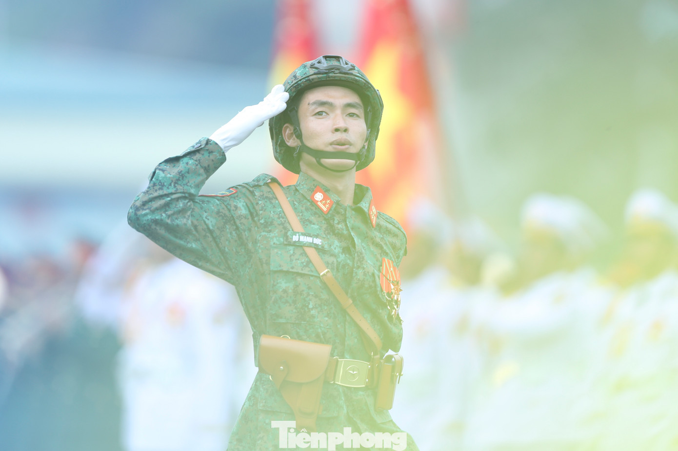 Kết thúc buổi tổng hợp luyện lần hai, Đại tướng Nguyễn Tân Cương, Tổng tham mưu trưởng Quân đội Nhân dân Việt Nam, Thứ trưởng Bộ Quốc phòng, đánh giá cao các khối diễu binh, diễu hành dù trong điều kiện thời tiết nắng nóng nhưng đã khắc phục khó khăn, tổ chức diễn tập đạt kết quả tốt.