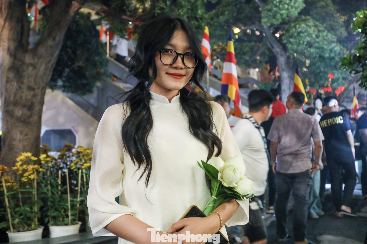 Bạn Minh Châu (ngụ ở quận 8) chia sẻ: &quot;Hy vọng năm nay em sẽ tìm được tình yêu cho riêng mình&quot;.