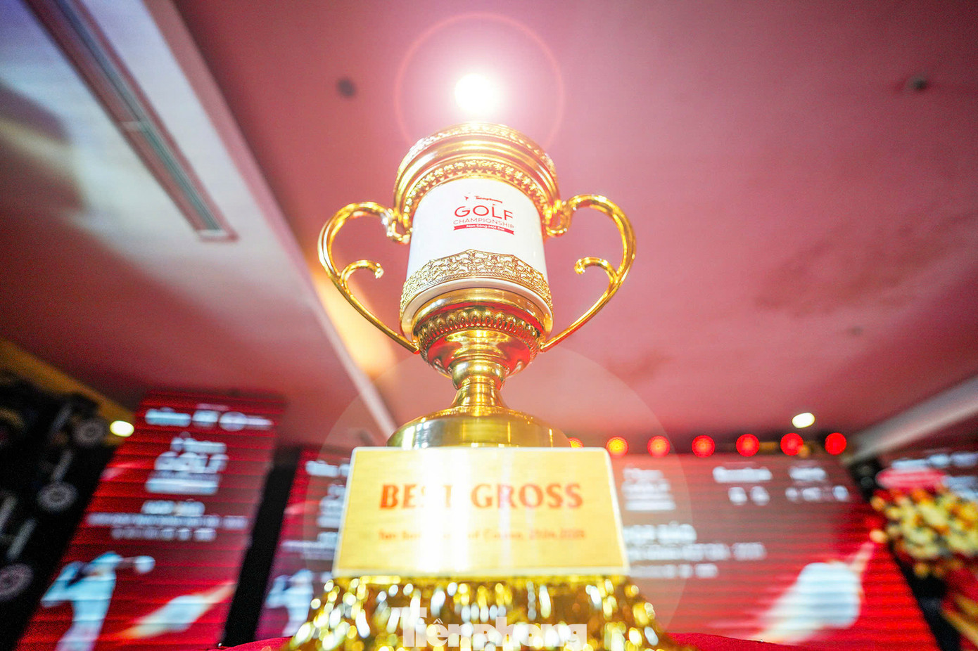 Giải Tiền Phong Golf Championship - Non sông một dải, lần thứ nhất - năm 2025 sẽ chính thức khởi tranh vào ngày 27/4 tại TPHCM. Tối cùng ngày sẽ là gala trao giải và tri ân 35 cựu chiến binh tham gia chiến dịch Hồ Chí Minh và các cựu chiến sĩ Biệt Động Sài Gòn - Gia Định.