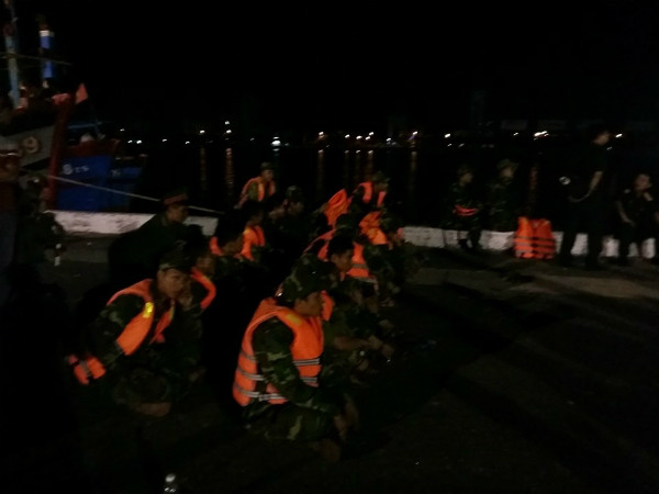 Tìm thấy cả 3 thi thể nạn nhân vụ chìm tàu trên sông Hàn ảnh 30