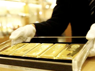 Giá vàng trong nước tiếp tục lập kỉ lục mới