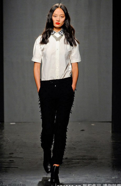 Lý Tiểu Tinh là gương mặt vàng trong làng thời trang Trung Quốc hiện nay