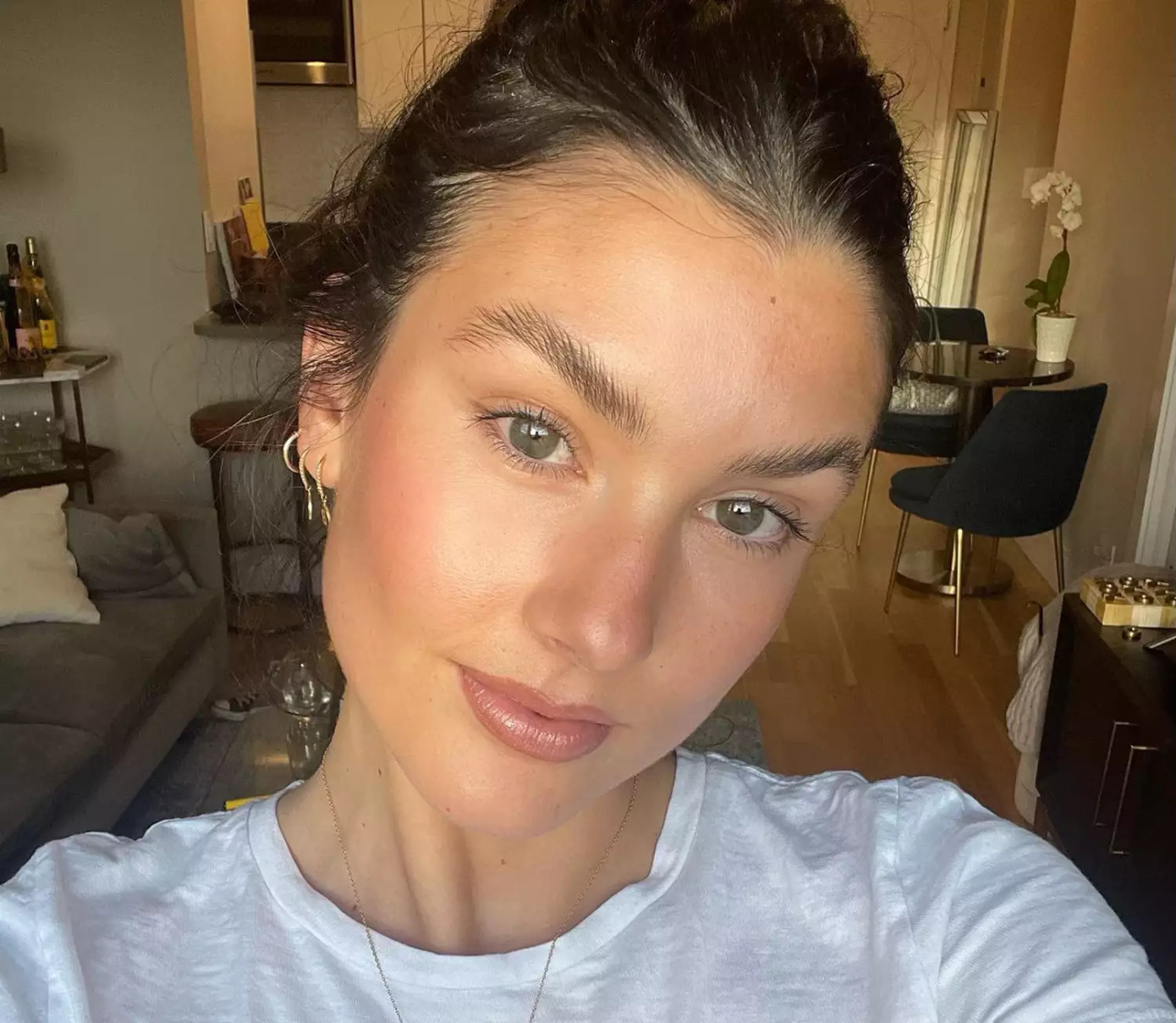 Brooke Sansone được đồn đại là bạn gái của Charlie Puth nhiều tháng qua. Brooke Sansone được đồn đại là bạn gái của Charlie Puth nhiều tháng qua.