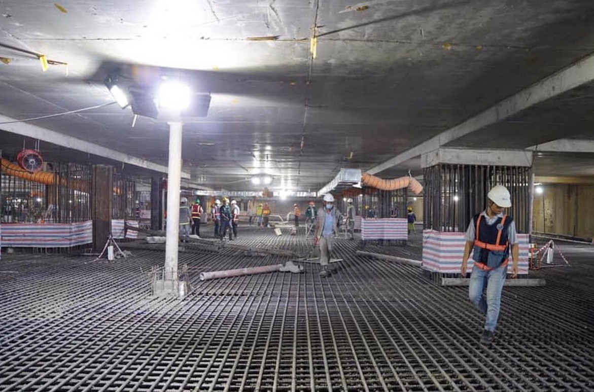 UBND TPHCM đã có quyết định giao đất ngày 18/5/2019 nhưng chủ đầu tư chưa thực hiện nghĩa vụ tài chính về quyền sử dụng đất. UBND quận 1 đã bàn giao mặt bằng trống cho chủ đầu tư.