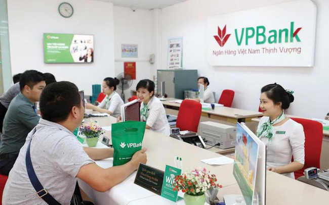 VPBank chào bán hơn 1,19 tỷ cổ phiếu cho SMBC. VPBank chào bán hơn 1,19 tỷ cổ phiếu cho SMBC.