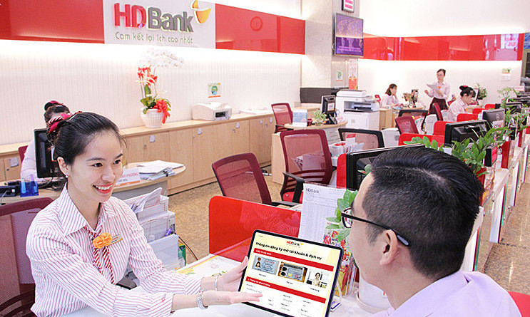 HDBank sẽ mua tối đa 30% cổ phần Công ty CP Chứng khoán HD. HDBank sẽ mua tối đa 30% cổ phần Công ty CP Chứng khoán HD.