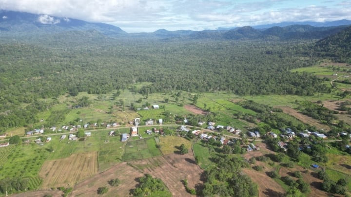 Hồ chứa nước Ka Pét sẽ được xây tại khu rừng sau khu dân cư hiện hữu của xã Mỹ Thạnh, cách chừng 2 km, kéo dài lên hướng núi rừng huyện Tánh Linh. Ảnh: VTC. Hồ chứa nước Ka Pét sẽ được xây tại khu rừng sau khu dân cư hiện hữu của xã Mỹ Thạnh, cách chừng 2 km, kéo dài lên hướng núi rừng huyện Tánh Linh. Ảnh: VTC.