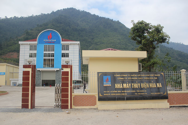 Vào ngày 12/1, hơn 235 triệu cổ phiếu Công ty CP Thủy điện Hủa Na sẽ được niêm yết trên HoSE. Vào ngày 12/1, hơn 235 triệu cổ phiếu Công ty CP Thủy điện Hủa Na sẽ được niêm yết trên HoSE.