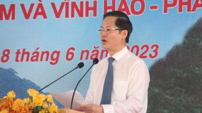 Ông Đoàn Anh Dũng - Chủ tịch UBND tỉnh Bình Thuận phát biểu tại lễ khánh thành cao tốc Phan Thiết - Vĩnh Hảo. Ông Đoàn Anh Dũng - Chủ tịch UBND tỉnh Bình Thuận phát biểu tại lễ khánh thành cao tốc Phan Thiết - Vĩnh Hảo.