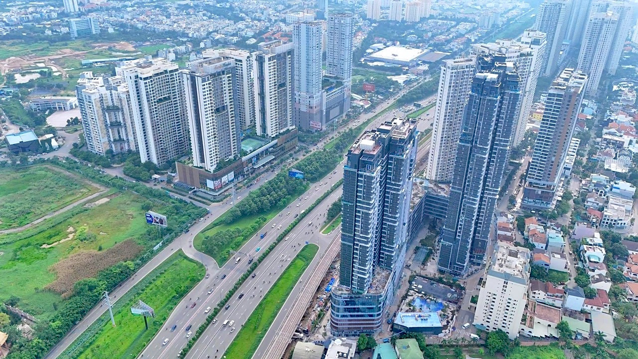 Tại 30/6, TPHCM mới cấp được sổ hồng cho 22.147 căn nhà trên địa bàn.