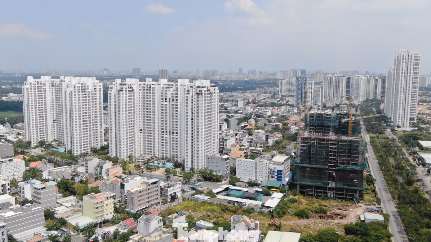 UBND TPHCM dự kiến xem xét ký duyệt, ban hành 2 quyết định trước ngày 14/9.