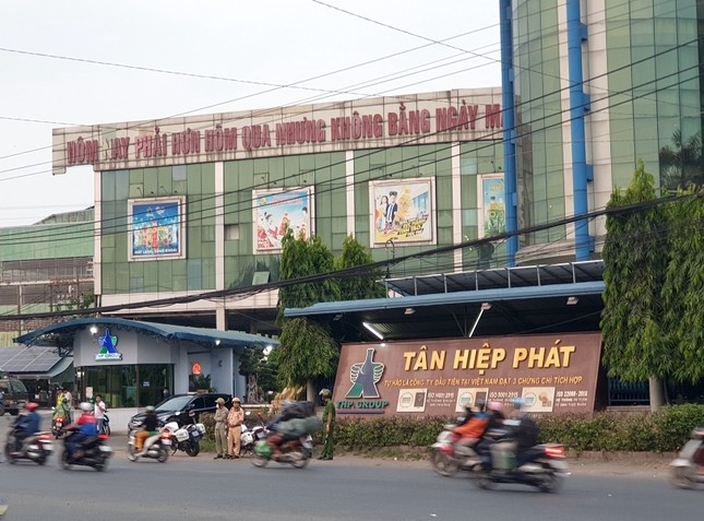 Hiện tại, cha con ông Thanh và bà Phương đang bị bắt tạm giam.