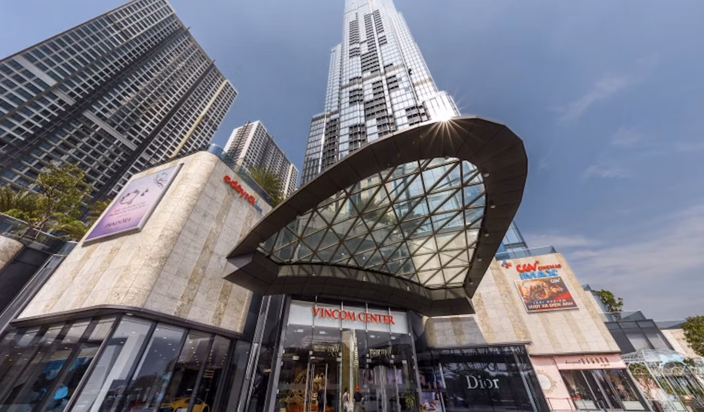 Tổng doanh thu thuần hợp nhất của Vincom Retail trong quý III đạt 3.333 tỷ đồng, tăng 66% so với cùng kỳ năm trước.