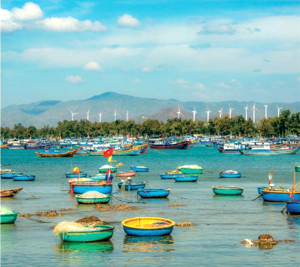 Biển ở Tuy Phong, Bình Thuận còn rất hoang sơ. Đây là bãi biển xã Bình Thạnh, liền kề di tích chùa Cổ Thạch. Biển ở Tuy Phong, Bình Thuận còn rất hoang sơ. Đây là bãi biển xã Bình Thạnh, liền kề di tích chùa Cổ Thạch.