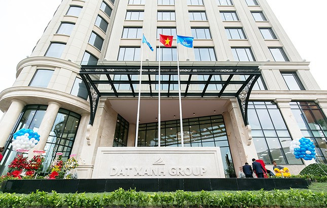 Số lượng nhân sự của Đất Xanh tiếp tục giảm 1.384 người so với thời điểm đầu năm. Số lượng nhân sự của Đất Xanh tiếp tục giảm 1.384 người so với thời điểm đầu năm.