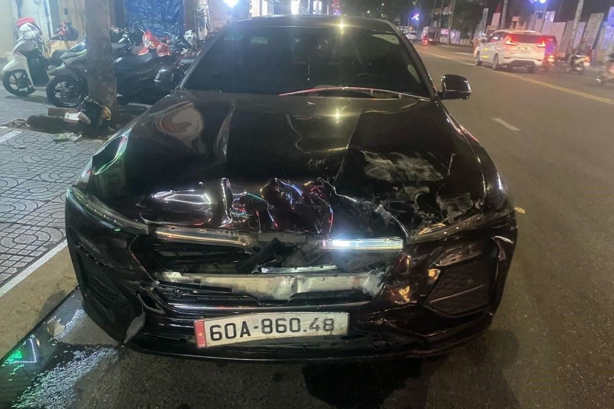 Ô tô VinFast biển số 60A-860.48 do chị P.H.B.T. (31tuổi, ngụ tỉnh Đồng Nai) điều khiển.