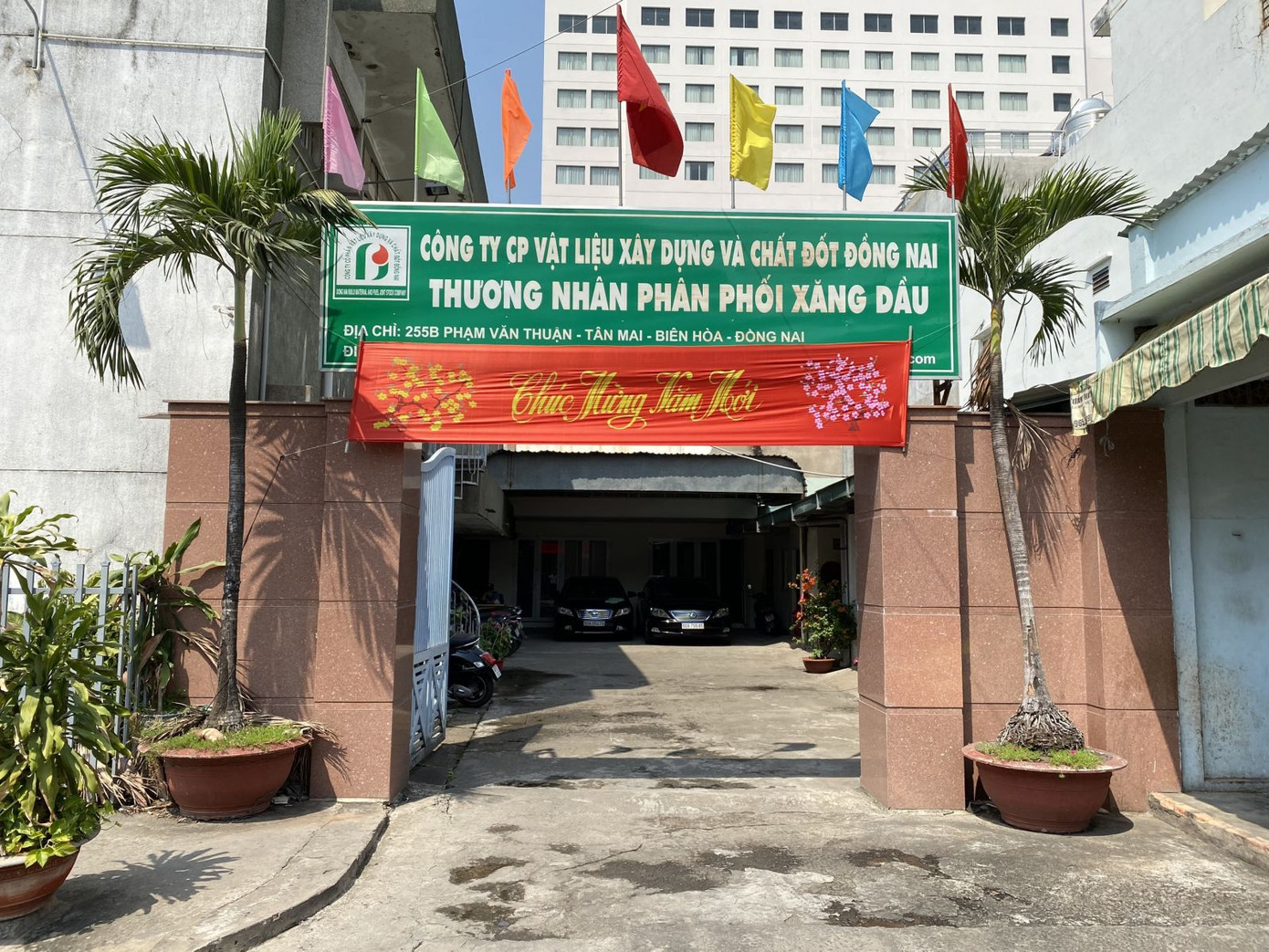 Mỗi cổ đông sở hữu 100 cổ phiếu BMF của Công ty CP Vật liệu Xây dựng và Chất đốt Đồng Nai sẽ được nhận 281 cổ phiếu mới.