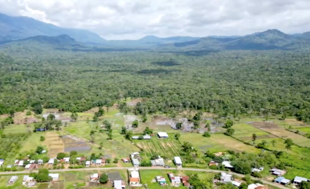 Hồ chứa nước Ka-Pét sẽ được xây tại khu rừng sau khu dân cư hiện hữu của xã Mỹ Thạnh, cách chừng 2 km, kéo dài lên hướng núi rừng huyện Tánh Linh.