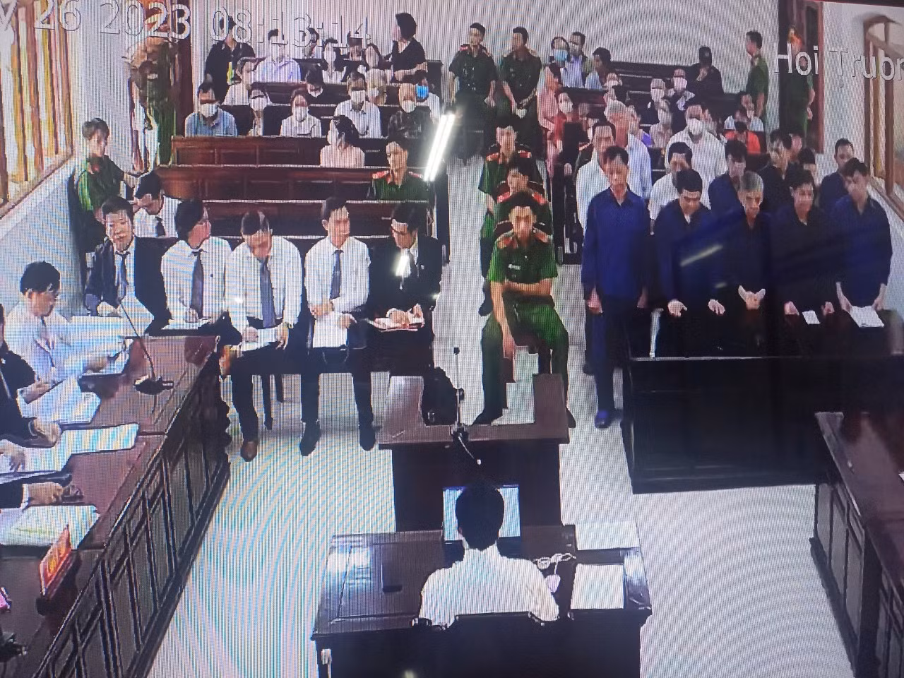 Quang cảnh phiên toà sáng nay. Quang cảnh phiên toà sáng nay.