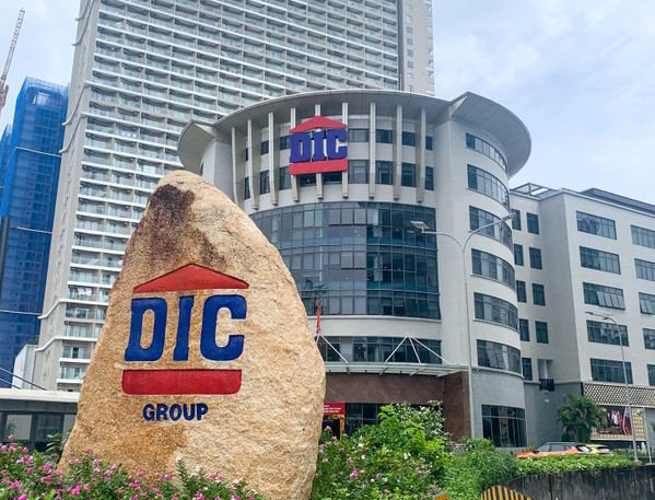 DIC Corp quyết định hủy kế hoạch chào bán cổ phiếu cho cổ đông hiện hữu. DIC Corp quyết định hủy kế hoạch chào bán cổ phiếu cho cổ đông hiện hữu.