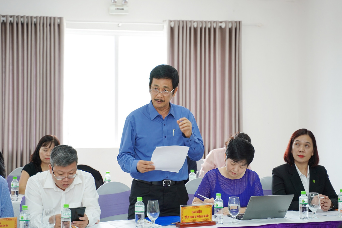 Ông Bùi Thành Nhơn - Chủ tịch Tập đoàn Novaland - đề xuất hướng tháo gỡ khó khăn cho dự án NovaWorld Phan Thiết tại buổi làm việc.