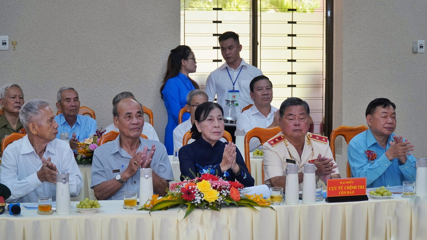 Các cựu tù chính trị Côn Đảo tham gia buổi gặp mặt.