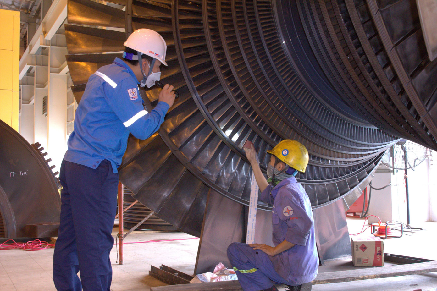 Năm 2023, EVNGenco1 đặt chỉ tiêu lợi nhuận trước thuế chưa tính chênh lệch tỷ giá dự kiến khoảng 81 tỷ đồng, giảm mạnh so với thực hiện 2023. Năm 2023, EVNGenco1 đặt chỉ tiêu lợi nhuận trước thuế chưa tính chênh lệch tỷ giá dự kiến khoảng 81 tỷ đồng, giảm mạnh so với thực hiện 2023.