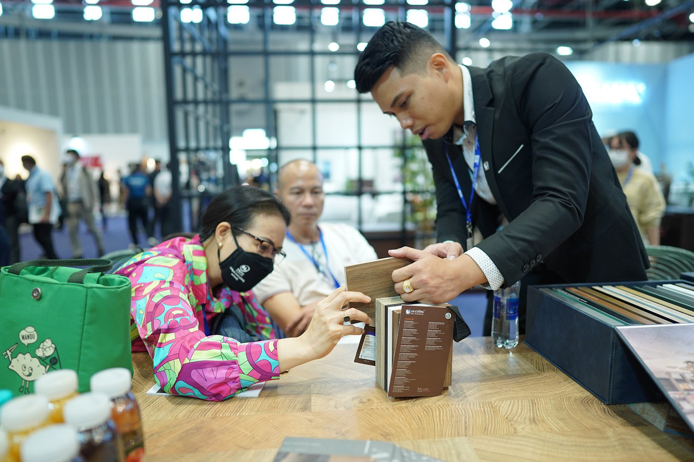 Triển vọng thương mại quốc tế đối với đồ gỗ trong năm 2023 tương đối thuận lợi nhưng vẫn còn nhiều bất ổn. Triển vọng thương mại quốc tế đối với đồ gỗ trong năm 2023 tương đối thuận lợi nhưng vẫn còn nhiều bất ổn.