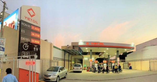 Cây xăng thuộc Công ty TNHH Thương mại vận tải và du lịch Xuyên Việt Oil. Ảnh: P.T.