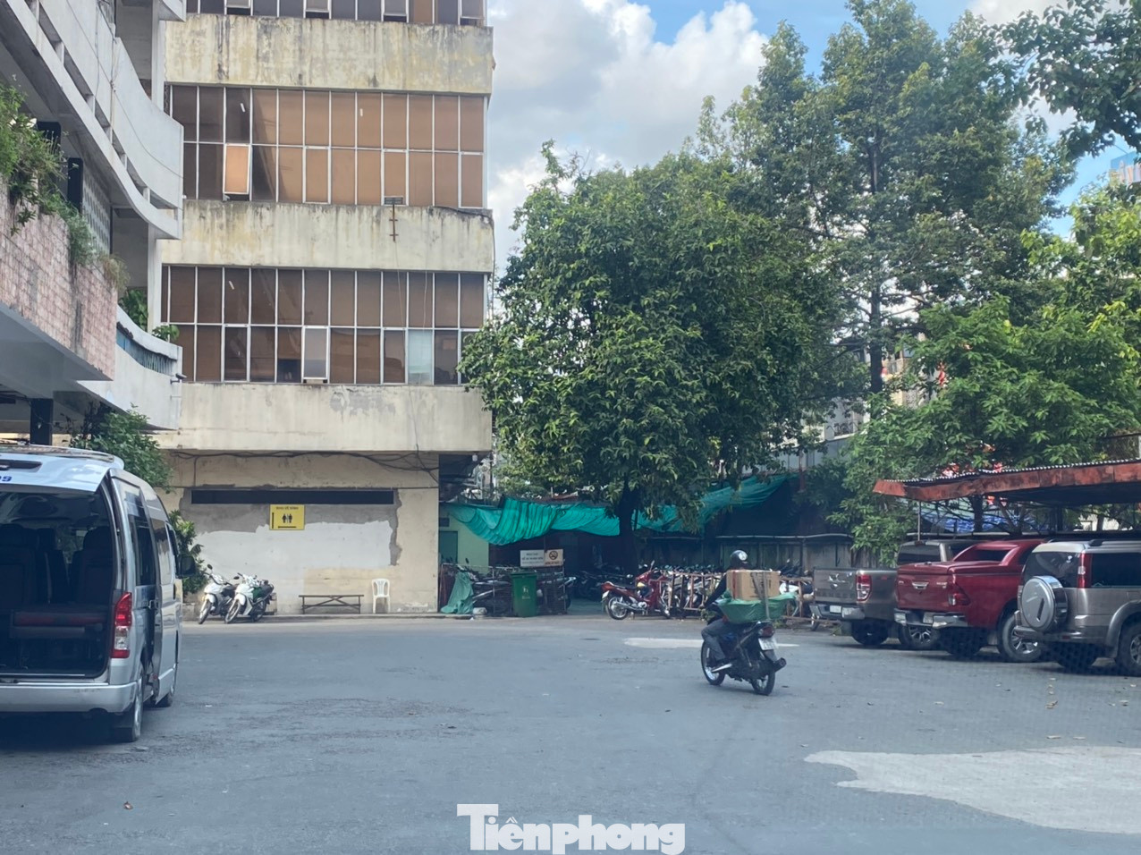 Bên trong khu đất 419 Lê Hồng Phong, quận 10.