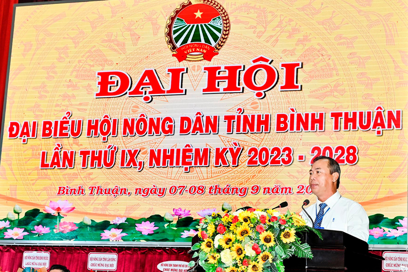 Ông Nguyễn Phú Hoàng, tái đắc cử chức Chủ tịch Hội Nông dân tỉnh Bình Thuận. Ảnh: Báo Bình Thuận. Ông Nguyễn Phú Hoàng, tái đắc cử chức Chủ tịch Hội Nông dân tỉnh Bình Thuận. Ảnh: Báo Bình Thuận.