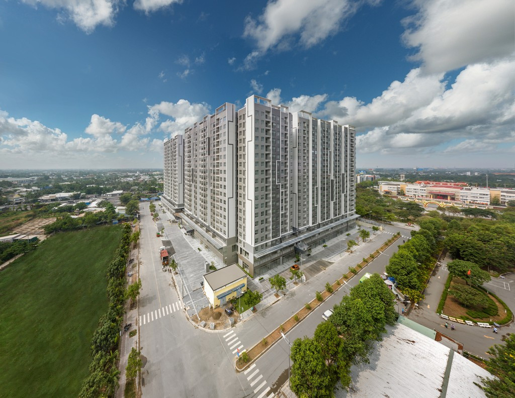 Nhiều dự án bất động sản đang được bàn giao cho khách hàng ở huyện Bình Chánh.