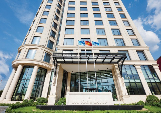 Công ty CP Dịch vụ Bất động sản Đất Xanh - công ty con của Tập đoàn Đất Xanh dự kiến phát hành tối đa 121 triệu cổ phiếu thưởng, nâng vốn điều lệ lên 5.741 tỷ đồng. Công ty CP Dịch vụ Bất động sản Đất Xanh - công ty con của Tập đoàn Đất Xanh dự kiến phát hành tối đa 121 triệu cổ phiếu thưởng, nâng vốn điều lệ lên 5.741 tỷ đồng.