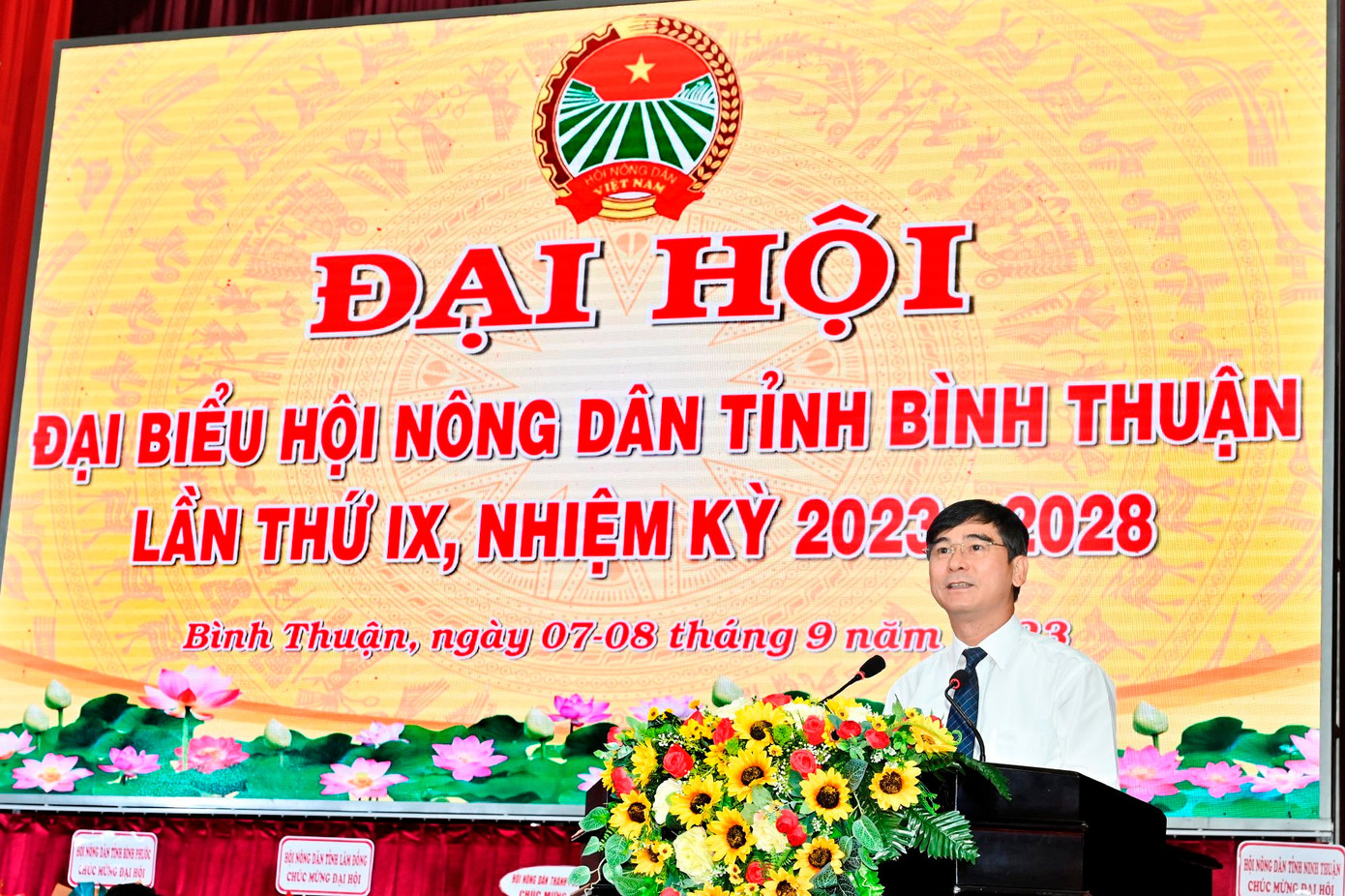 Bí thư Tỉnh ủy Bình Thuận Dương Văn An phát biểu tại đại hội. Ảnh: Báo Bình Thuận. Bí thư Tỉnh ủy Bình Thuận Dương Văn An phát biểu tại đại hội. Ảnh: Báo Bình Thuận.