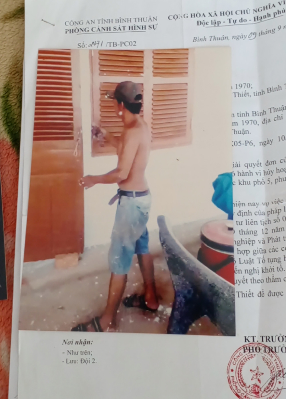 Nhiều đơn của các cá nhân, doanh nghiệp tố cáo Thảo “lụi” đã được Công an TP Phan Thiết, Công an tỉnh Bình Thuận lập hồ sơ. Nhiều đơn của các cá nhân, doanh nghiệp tố cáo Thảo “lụi” đã được Công an TP Phan Thiết, Công an tỉnh Bình Thuận lập hồ sơ.