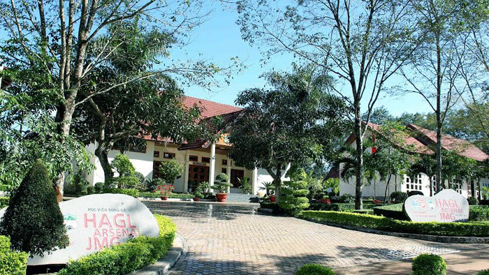 Ngay cả CLB bóng đá Hoàng Anh Gia Lai - tài sản không sinh lời mà bầu Đức quyết tâm giữ lại bằng mọi giá cũng đang tính tới chuyện đổi chủ.