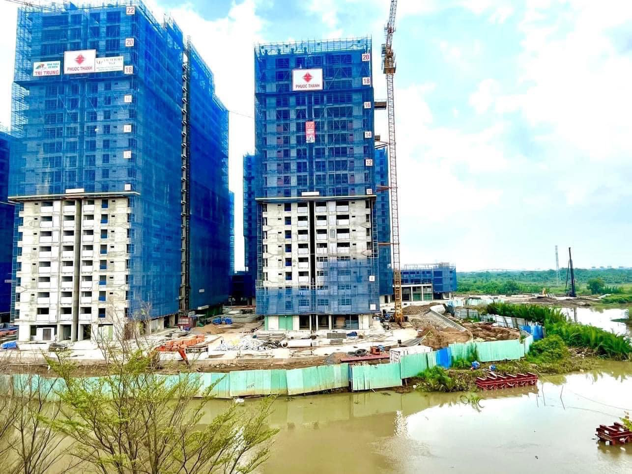 Việc dùng chính sách thuế để hạn chế doanh nghiệp vay vốn là không hợp lý theo quy định của pháp luật lẫn thực tiễn. Việc dùng chính sách thuế để hạn chế doanh nghiệp vay vốn là không hợp lý theo quy định của pháp luật lẫn thực tiễn.