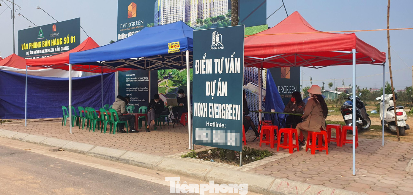 Bắc Giang: Dựng lều, rầm rộ rao bán nhà xã hội công nhân chưa đủ điều kiện ảnh 1