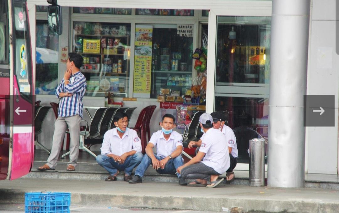 Gần hết kỳ nghỉ Tết, bến xe Đà Nẵng vẫn thưa vắng người