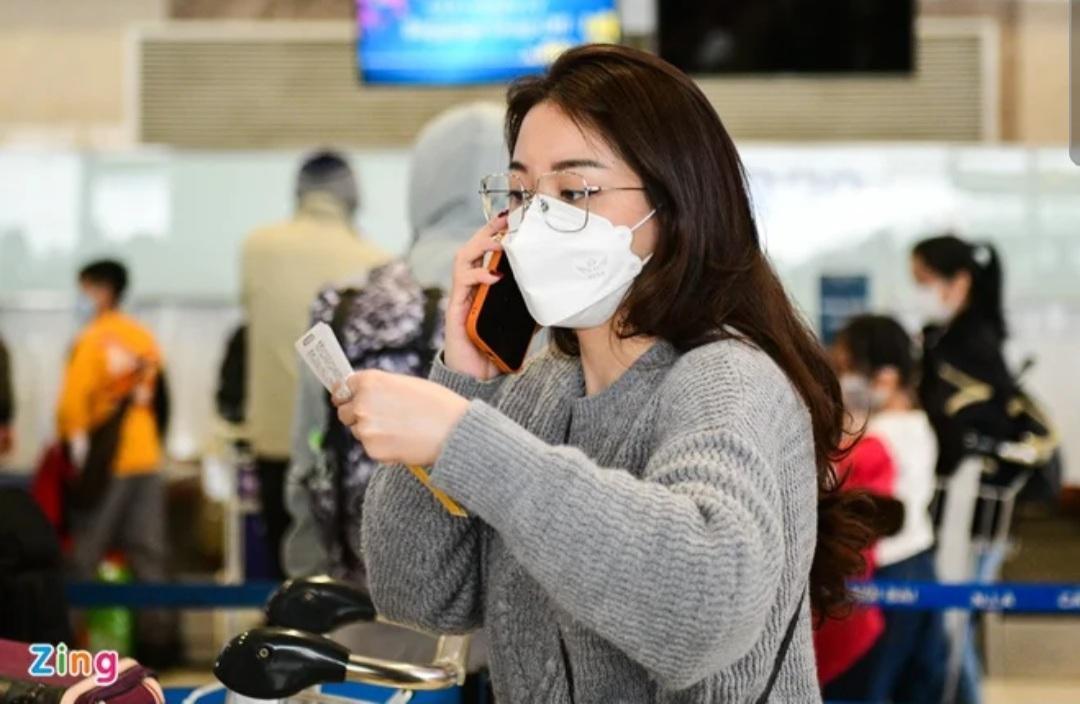 Sang tới ngày 7/2, hạng phổ thông chuyến bay từ Hà Nội đi TPHCM đã hết chỗ. Mức giá vé rẻ nhất cho chặng bay này ngày 7/2 đang thuộc về chuyến bay đêm của Bamboo Airways, ở mức 6,7 triệu đồng, hạng bay thương gia.