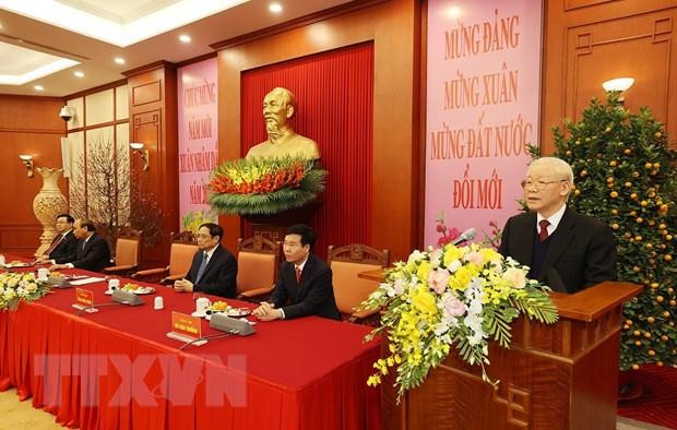 Tổng Bí thư Nguyễn Phú Trọng chúc Tết các đồng chí lãnh đạo và nguyên lãnh đạo Đảng, Nhà nước. (Ảnh: Trí Dũng/TTXVN) Tổng Bí thư Nguyễn Phú Trọng chúc Tết các đồng chí lãnh đạo và nguyên lãnh đạo Đảng, Nhà nước. (Ảnh: Trí Dũng/TTXVN)